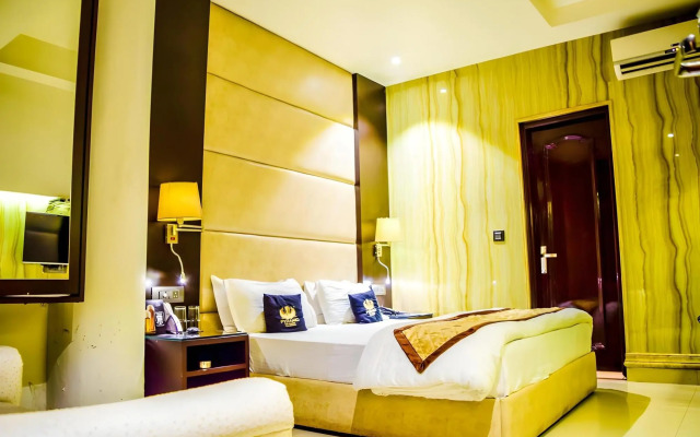 Hotel Puran Palace
