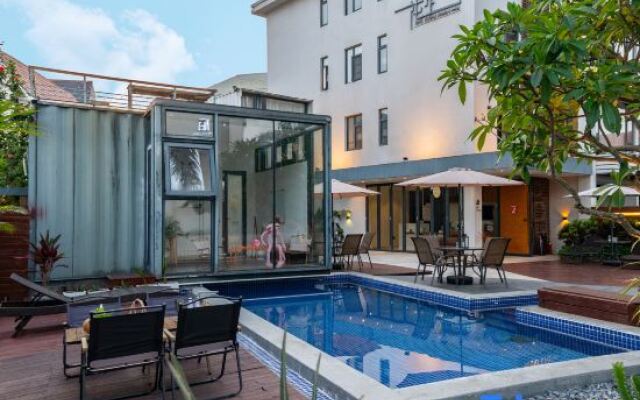 Peanut Studio & Hotel