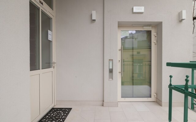 Kraków Stylish Apartment by Renters