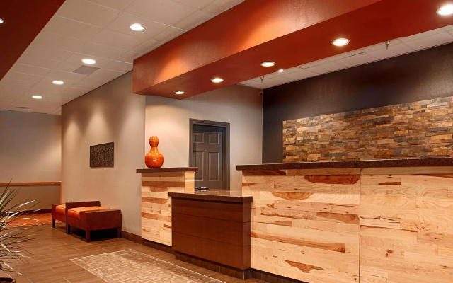 Best Western Golden Lion Hotel