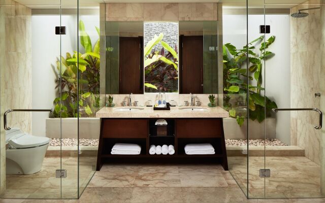 Sun Island Suites & Spa Goa Gong