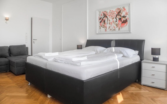 Perfect 7BR Stay Near Hauptbahnhof