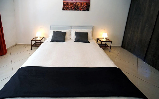 Luminoso appartamento tra i due fiumi