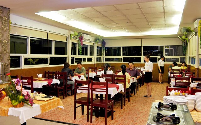 Galaxy Hotel Ngan Ha