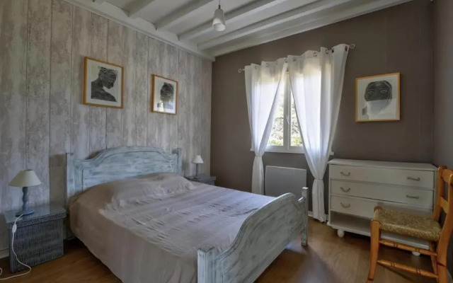 Maison du sentier du littoral et sa piscine naturelle