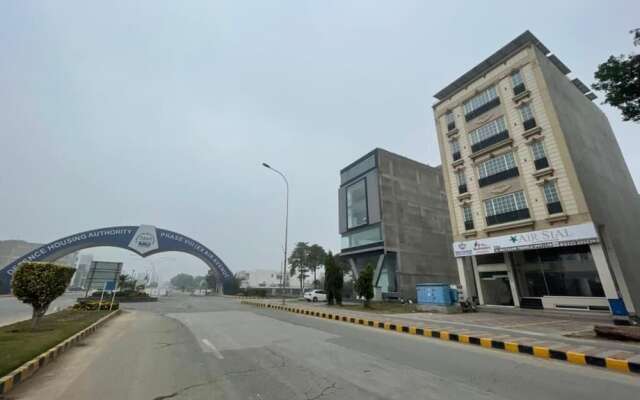 Multazam Heights