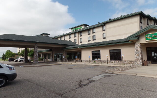 Holiday Inn Hotel & Suites Owatonna