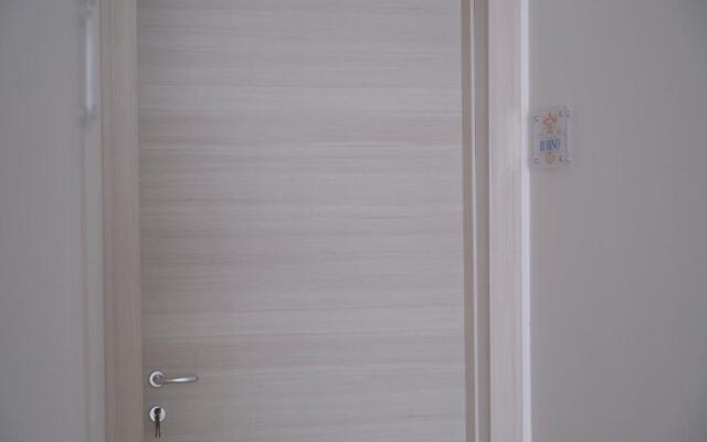 White Apartments & Spa