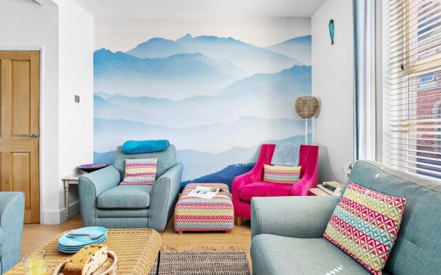 The Terrace - Light Bright Characterful Near Beaches