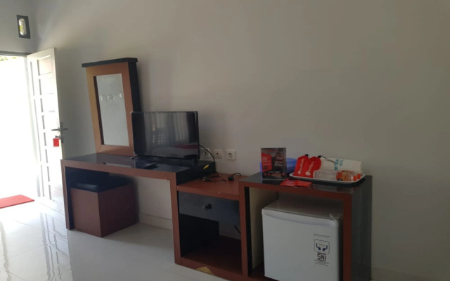 RedDoorz near Pantai Timba Batu Lombok