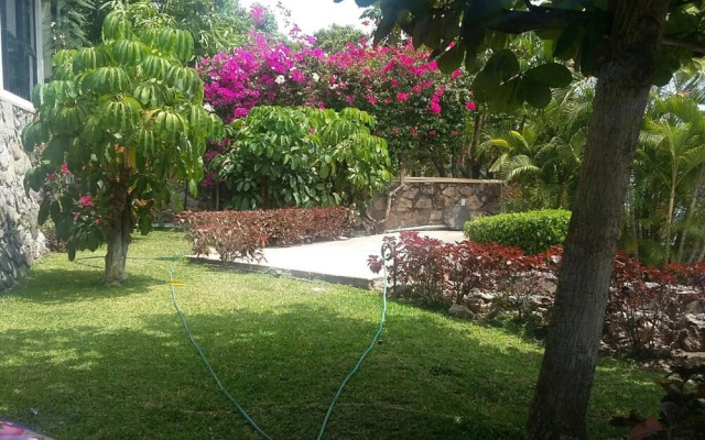 LA Casa MÁS Bonita DE Teques - 30 Personas