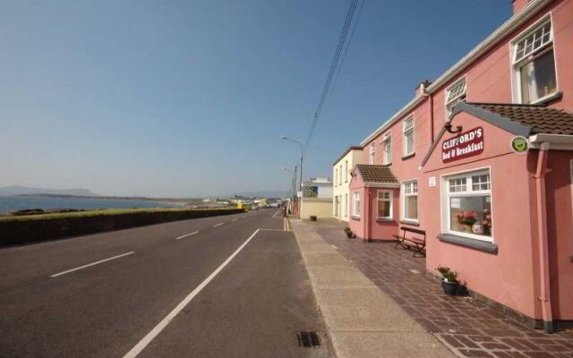 Clifford's Ocean View B&B
