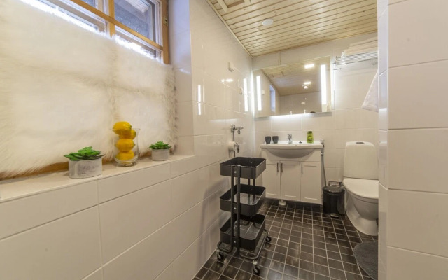 Kuukkeli Log Houses Teerenpesä - Superior Suite A49