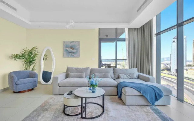 Spacious & Luxurious 2.5BD in Downtown