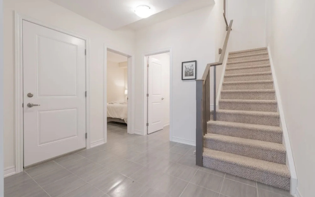 Extravagant Brand New Town House