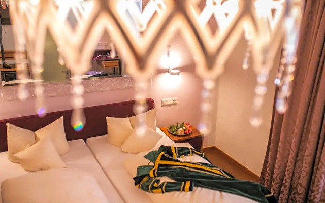 Hotel Münchner Hof und Blauer Turm