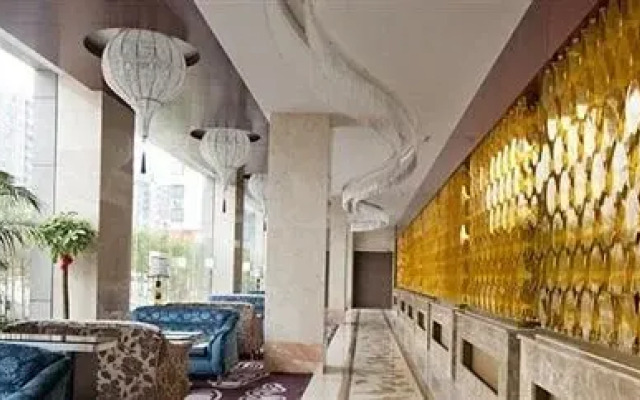 Quzhou Longyou Blue Sky Hotel