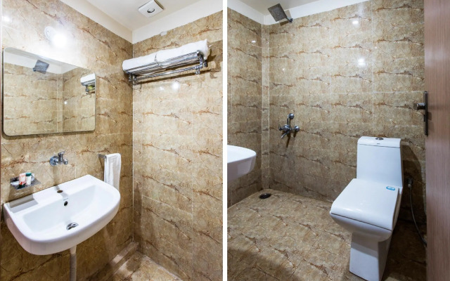 OYO 11929 Hotel Ridhi Sidhi
