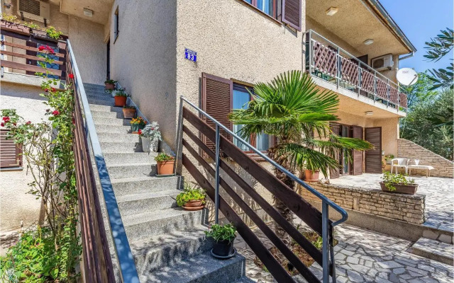 Three-Bedroom Apartment in Medulin