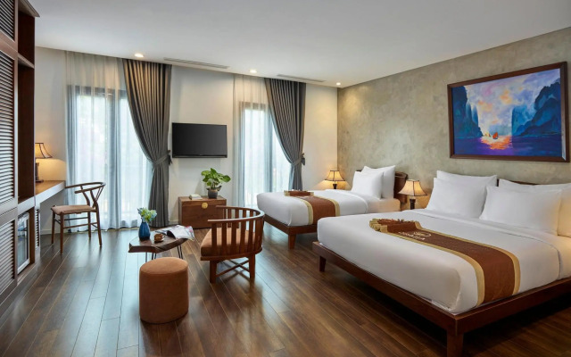 Draha Halong Hotel - Serenity, Charm and Nature - Preferred by Western Travelers