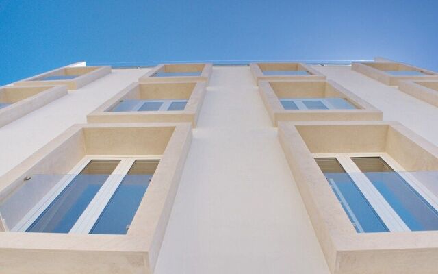 Top City Hostel & Suites