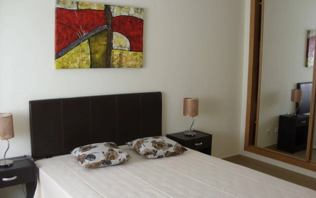 Oasis Parque Country Club