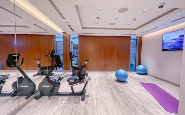 Whitesage - Elegant Apartment With Unobstructed City Views