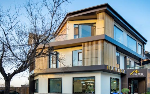 HuashanMong Kok Boutique Design B&B (at Huashan Scenic Area Ticket Office) – Exterior – Weinan
