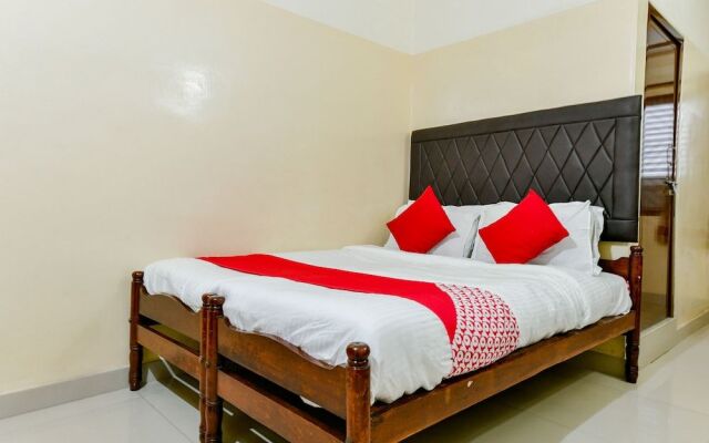 Oyo 23115 Hotel Saravana