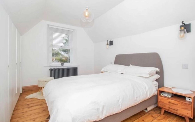 Modern and Chic 2 Bedroom in Bristol