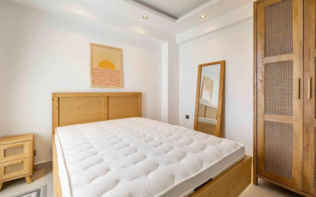 Stunning Villa With Private Pool and Luxuriest Views