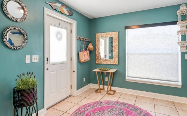 Butler Beach Bungalow