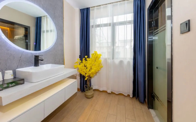 Lvheyuan Business Hostel