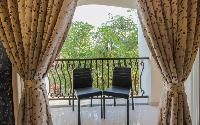 OYO 10973 Home Exotic 2BHK Pool View Siolim