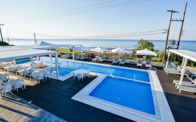 Crystal villas & suites