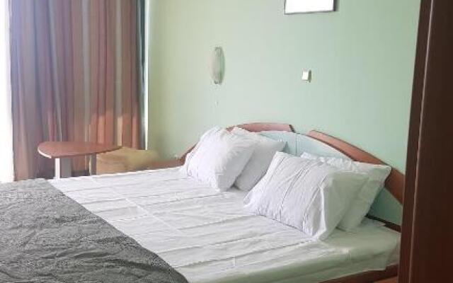 Golden Sands, Hotel Palm Beach Private Apartment