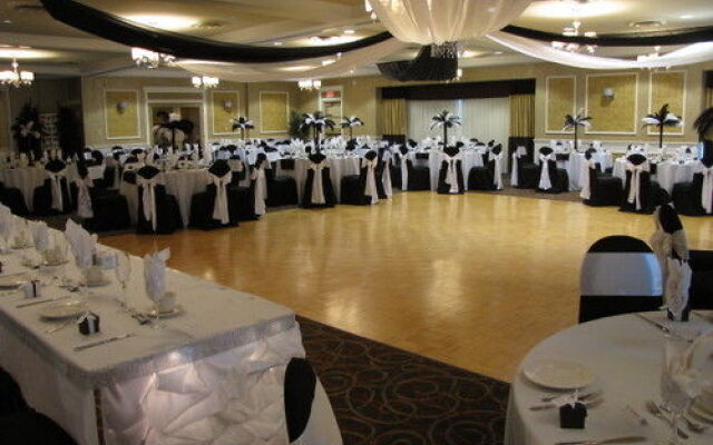 Festival Courtyard Inn