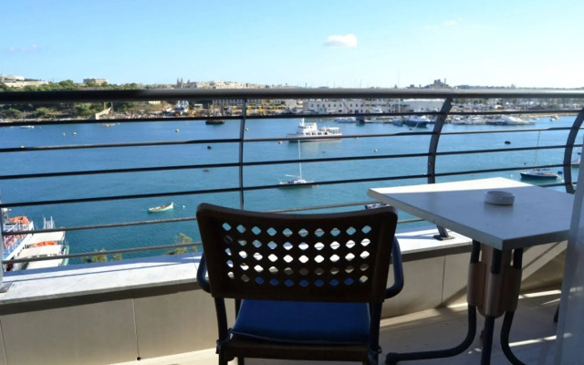 Pebbles Boutique Aparthotel