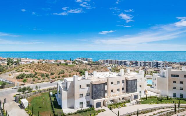 Yara In Fuengirola With 3 Bedrooms And 2 Bathrooms