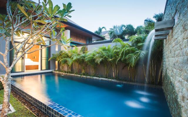 Two Villas Holiday Phuket Onyx Style Nai Harn Beach