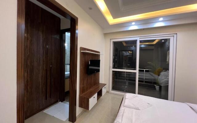 Lime Tree Two Bhk Service Apartment Golf Course Road Gurgaon
