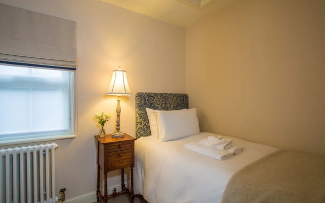 The Falcon Hotel