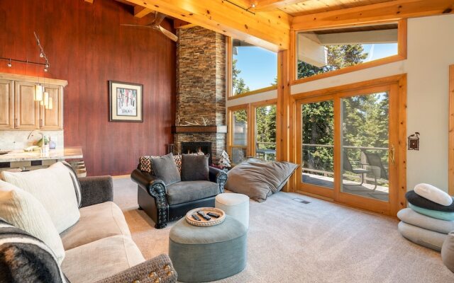 Clearview by Tahoe Mountain Properties