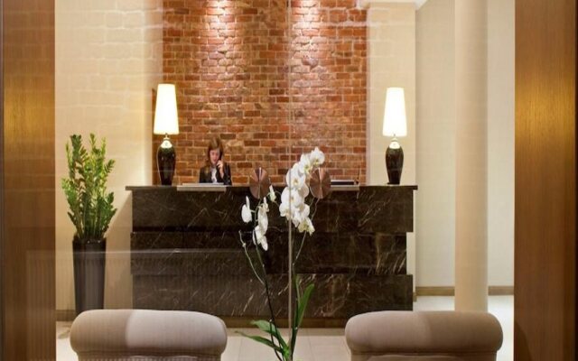Metropolitan Boutique Hotel