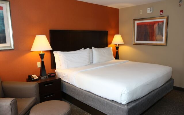 Holiday Inn Express Pittsburgh East - Mall Area5