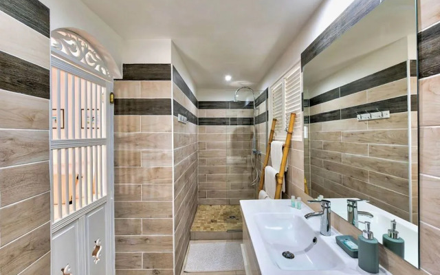 Dream Villa Orient Bay 619