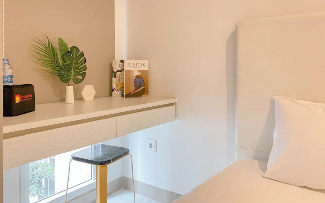 Comfy Studio at 9th Floor Tokyo Riverside PIK 2 Apartment – Guest Rooms – Jakarta