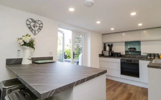 Riverview @ 1 Brunel View