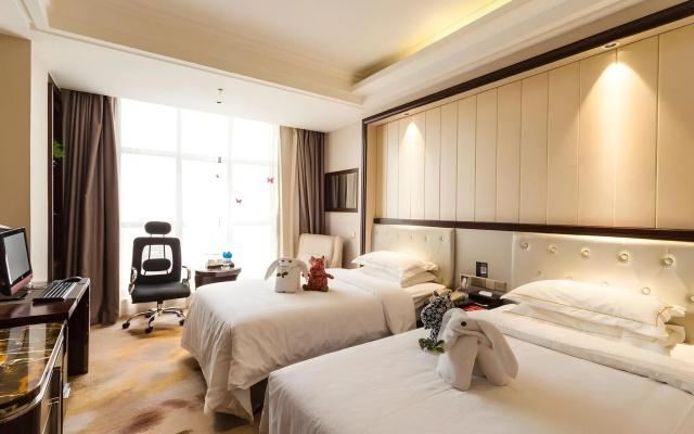 Dynasty International Hotel