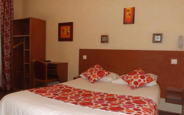 Hôtel de la Place des Alpes